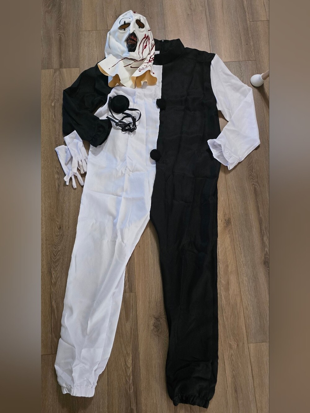Terrifer Artie the Clown Costume